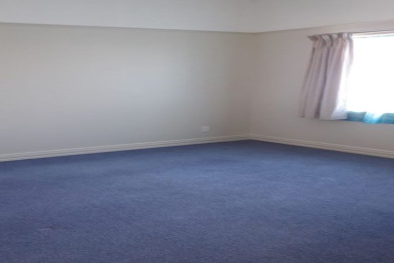 Photo of property in 16 Botanical Road, Takaro, Palmerston North, 4412
