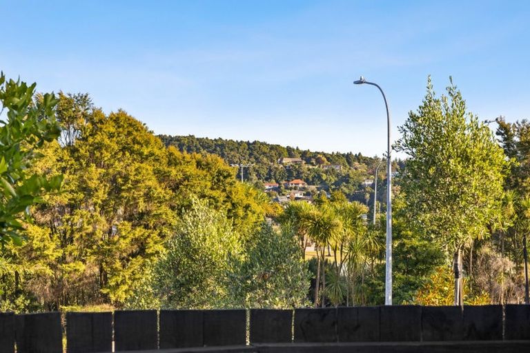 Photo of property in 82 Reynolds Road, Pukekohe, 2120