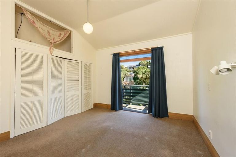 Photo of property in 146 Russell Terrace, Berhampore, Wellington, 6023