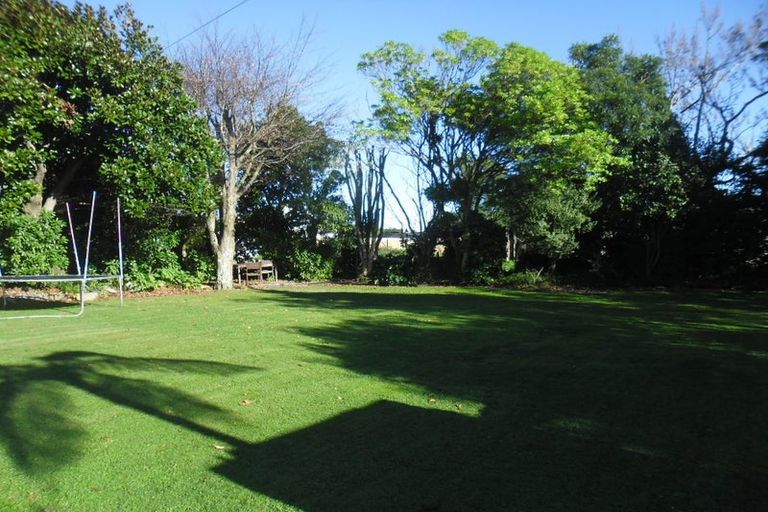 Photo of property in 7 Hurworth Grove, Waikanae, 5036