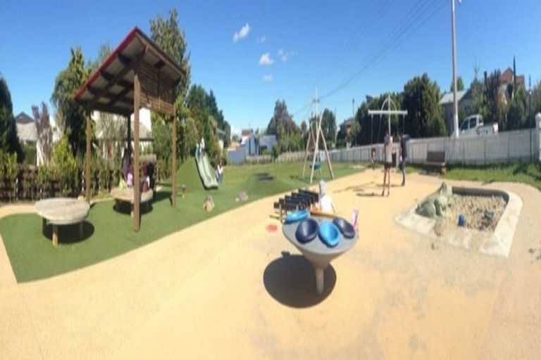 Photo of property in 1/10 Norman Road, Hauraki, Auckland, 0622