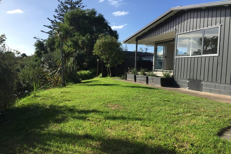 Photo of property in 5/15 Omana Road, Milford, Auckland, 0620