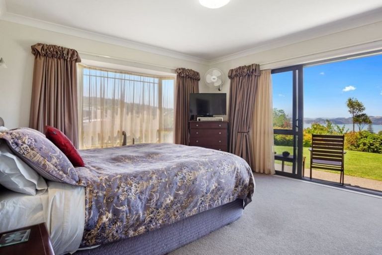 Photo of property in 11 Ohuka Place, Whitianga, 3510