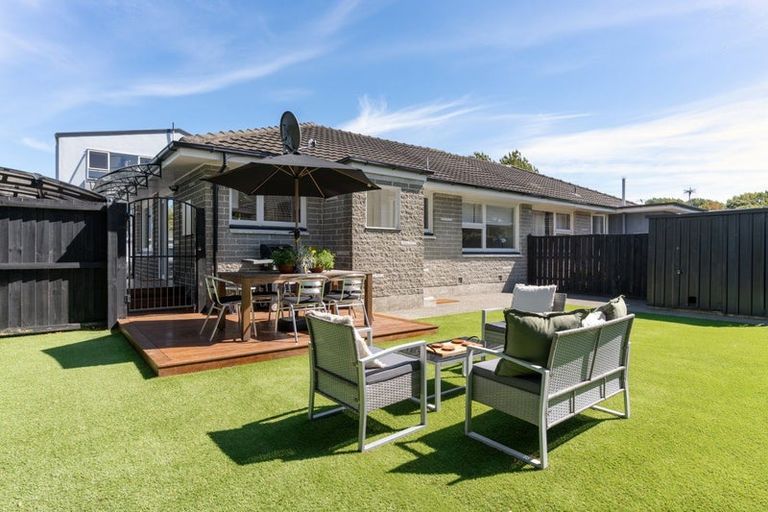 Photo of property in 1/4 Wadeley Road, Ilam, Christchurch, 8041