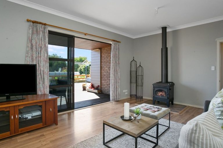 Photo of property in 25 Benn Road, Cambridge, 3495