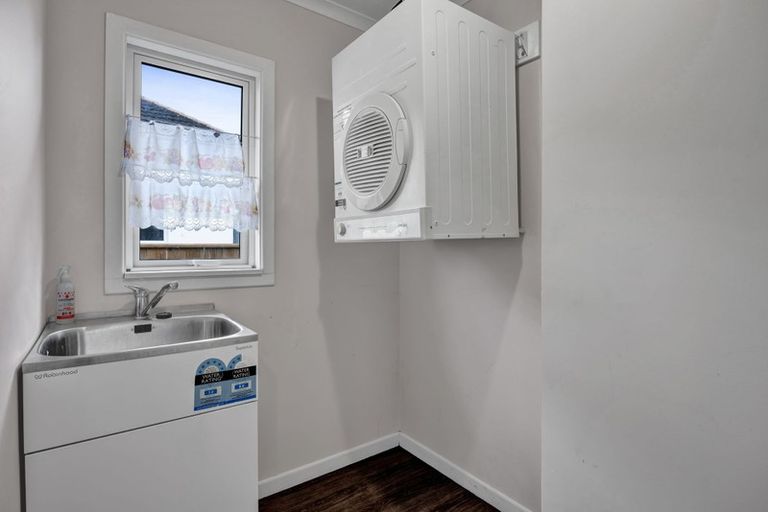 Photo of property in 40 Doralto Road, Frankleigh Park, New Plymouth, 4310