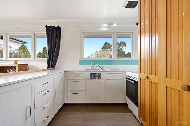 Photo of property in 92 Acacia Drive, Levels, Timaru, 7973