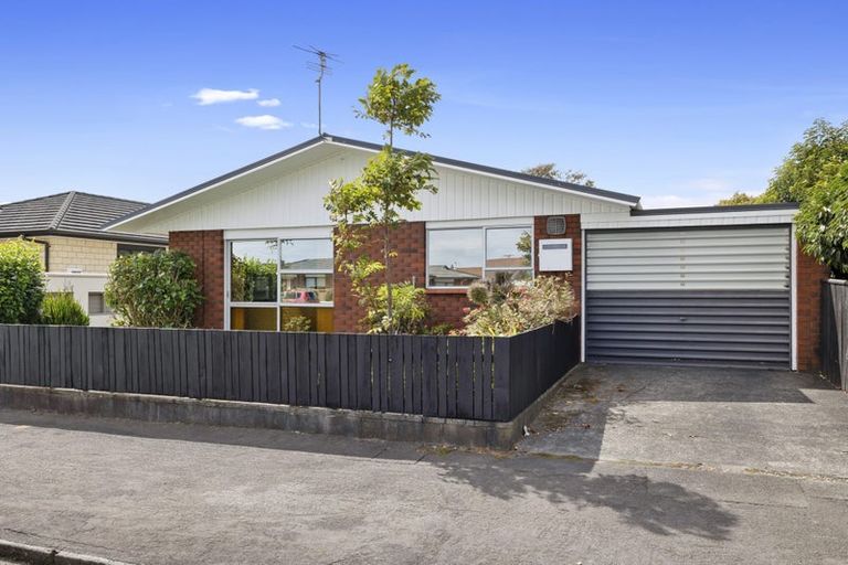 Photo of property in 1/159 Carrington Street, Lower Vogeltown, New Plymouth, 4310