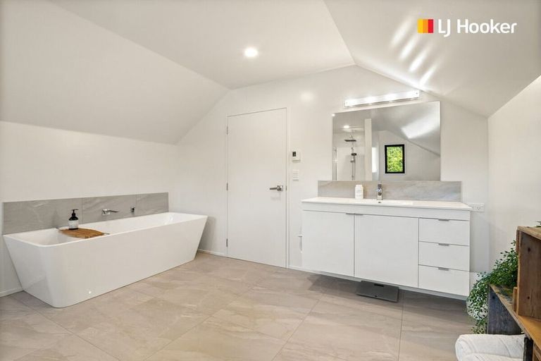 Photo of property in 299 Gladstone Road North, Mosgiel, 9092