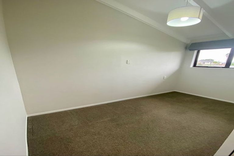 Photo of property in 9b Rishworth Avenue, Stanmore Bay, Whangaparaoa, 0932