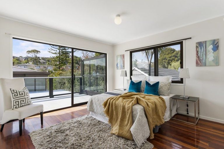 Photo of property in 10b Matipo Road, Mairangi Bay, Auckland, 0630