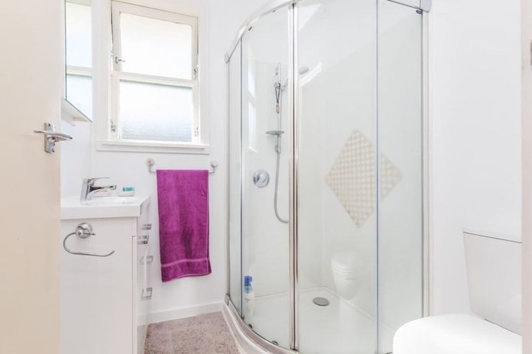 Photo of property in 26 Doris Gordon Crescent, Crofton Downs, Wellington, 6035