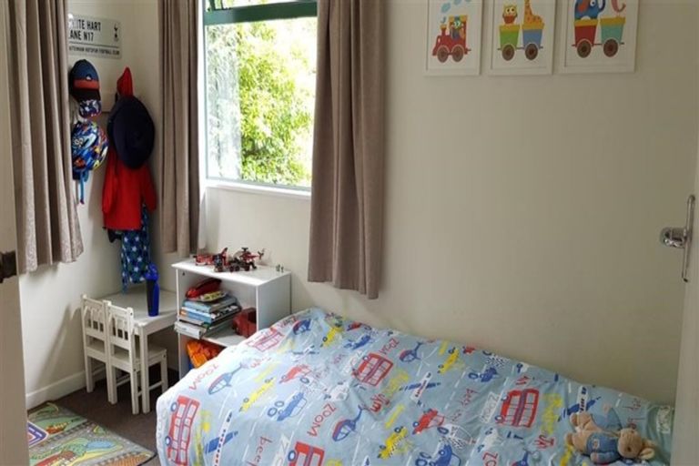 Photo of property in 193a Godley Road, Titirangi, Auckland, 0604