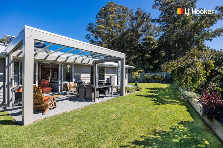 Photo of property in 17 Awa Toru Drive, Fairfield, Dunedin, 9018