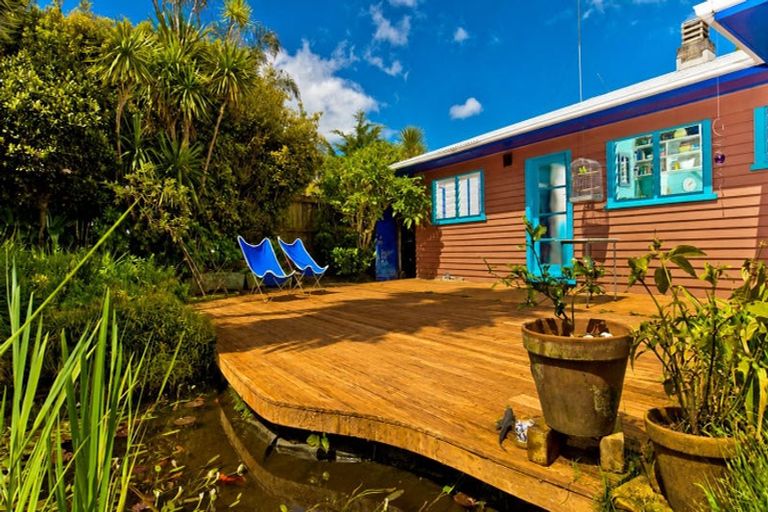 Photo of property in 42 Ngataringa Road, Devonport, Auckland, 0624