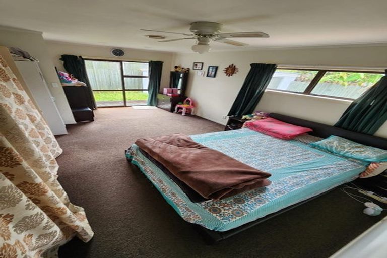 Photo of property in 1/17 Rosier Road, Glen Eden, Auckland, 0602