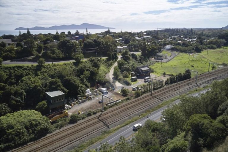 Photo of property in 80 Tilley Road, Paekakariki, 5034