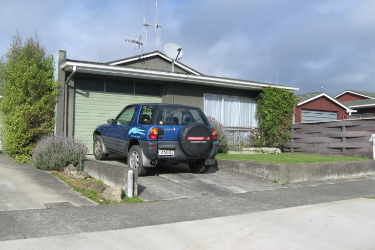 Photo of property in 2 Newhaven Place, Roslyn, Palmerston North, 4414