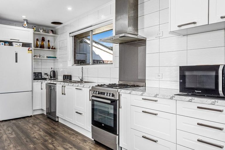 Photo of property in 108 College Road, Edgecumbe, 3120