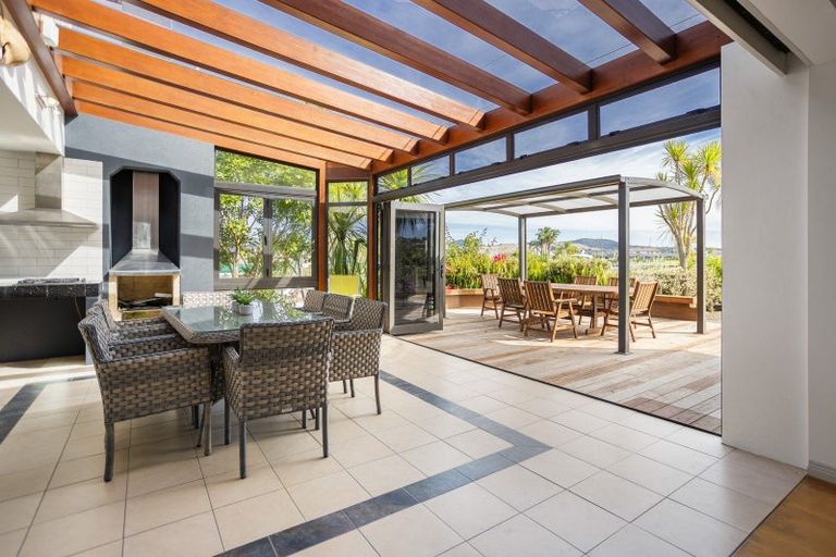 Photo of property in 12 Pelican Place, Whitianga, 3510