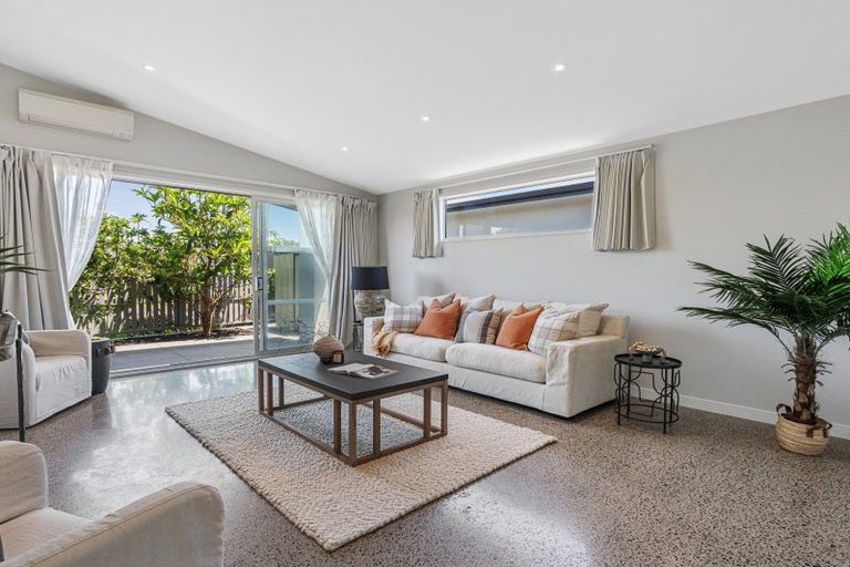 Photo of property in 18 Saint Pauls Drive, Brookfield, Tauranga, 3110