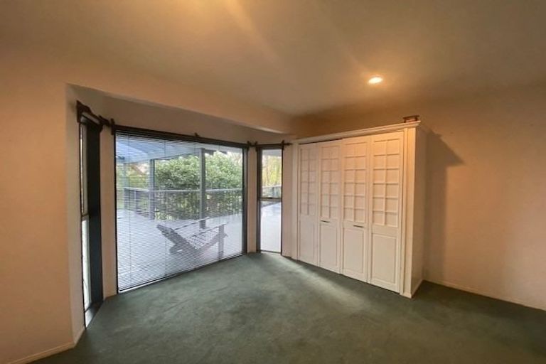 Photo of property in 87 Point View Drive, East Tamaki Heights, Auckland, 2016