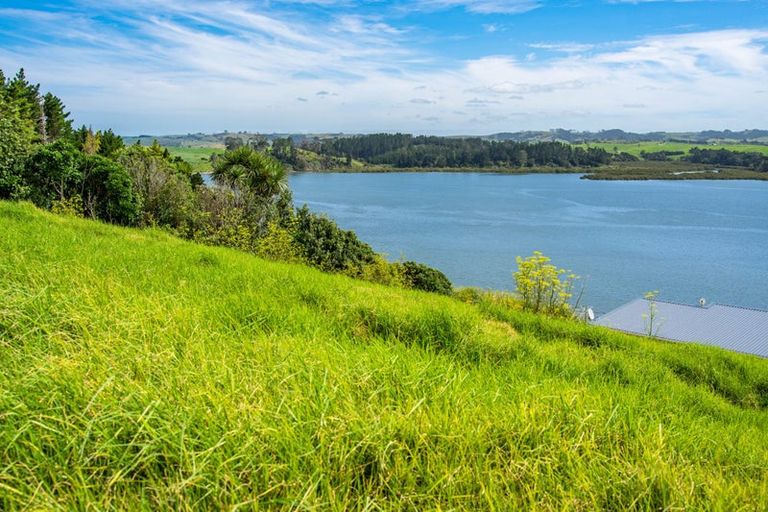 Photo of property in 6 Emay Crescent, Pahi, Paparoa, 0571