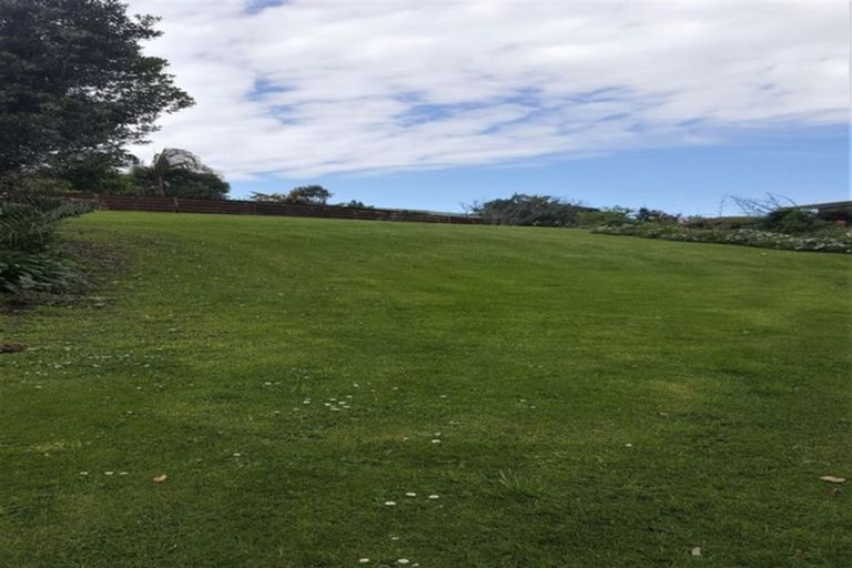 Photo of property in 26 Rewa Place, Russell, 0202