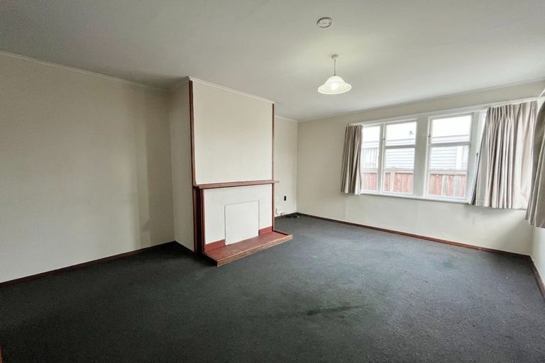 Photo of property in 345 Riccarton Road, Upper Riccarton, Christchurch, 8041