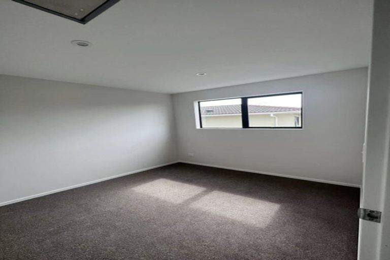 Photo of property in 35d Cedar Heights Avenue, Massey, Auckland, 0614