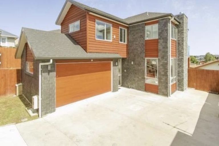 Photo of property in 436a East Coast Road, Windsor Park, Auckland, 0630