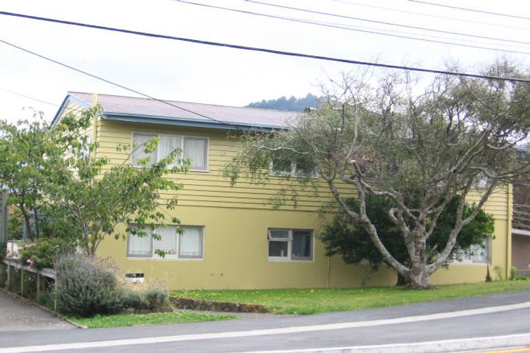 Photo of property in 2 Clutha Avenue, Khandallah, Wellington, 6035