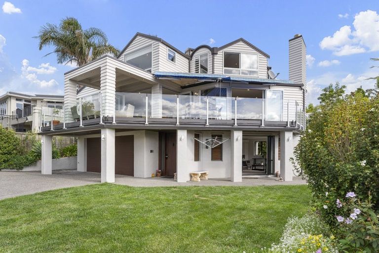 Photo of property in 1/164 Aberdeen Road, Campbells Bay, Auckland, 0620