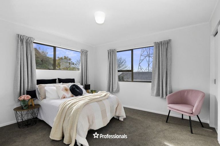 Photo of property in 14 Matuhi Street, Tirohanga, Lower Hutt, 5010