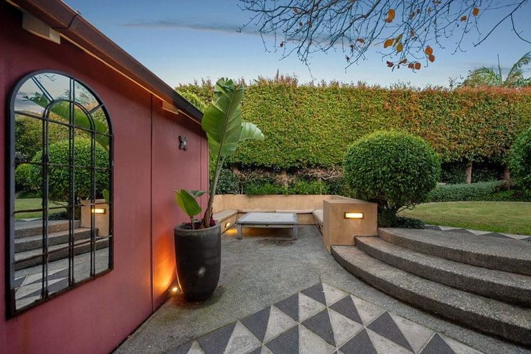 Photo of property in 13 Cameron Street, Takapuna, Auckland, 0622