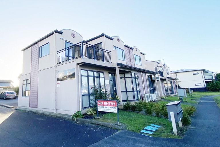 Photo of property in 6/548 Chapel Road, East Tamaki, Auckland, 2016