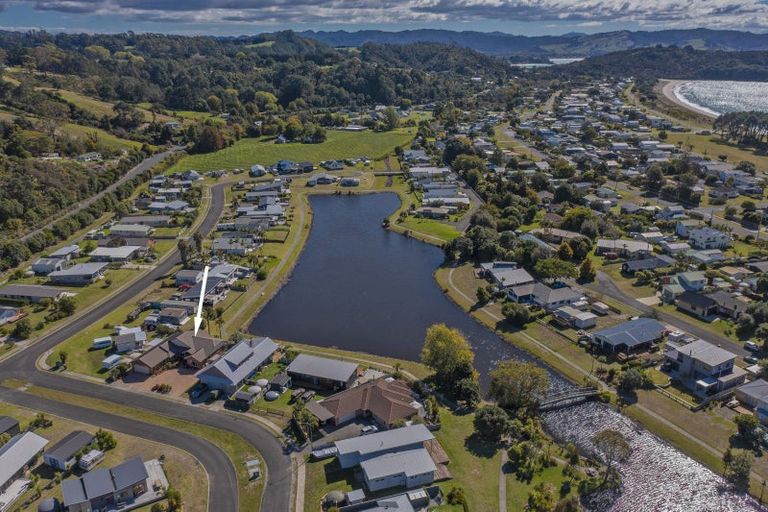 Photo of property in 38 Motukorure Parade, Cooks Beach, Whitianga, 3591