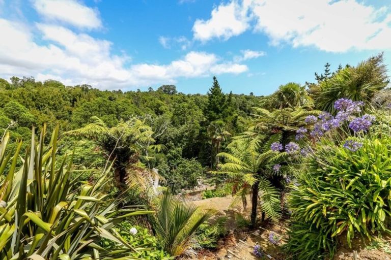 Photo of property in 212 Huatoki Street, Upper Vogeltown, New Plymouth, 4310