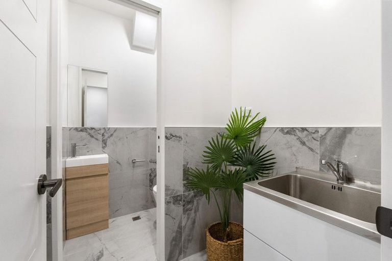 Photo of property in 3/9 Blanes Road, Weymouth, Auckland, 2103