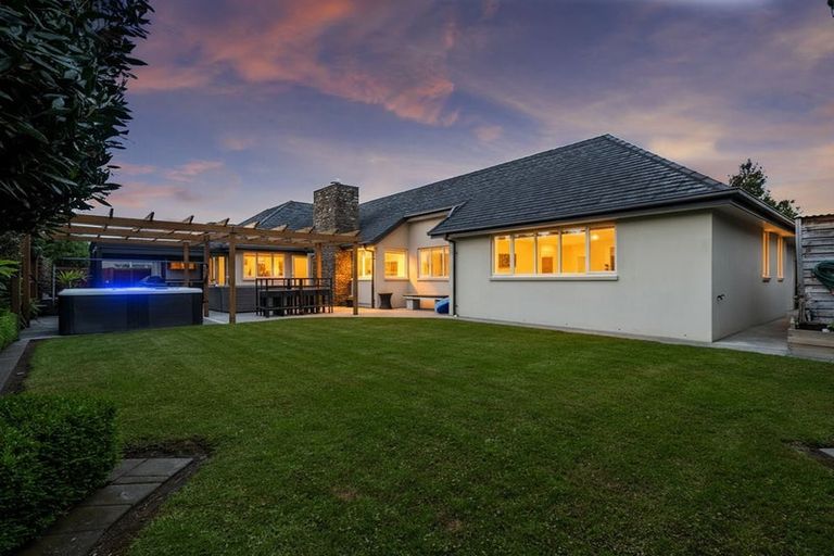 Photo of property in 18 Lochmore Street, Bishopdale, Christchurch, 8051