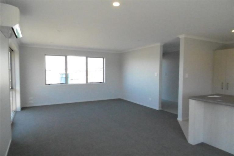 Photo of property in 10 Furlong Street, Hawera, 4610