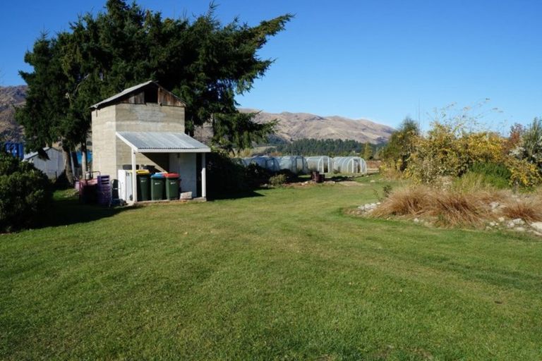 Photo of property in 481 Camp Hill Road, Hawea Flat, Wanaka, 9382