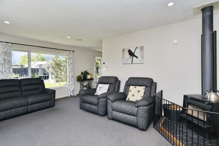 Photo of property in 6 East Belt, Rangiora, 7400