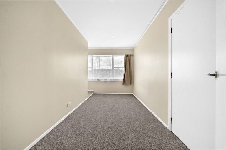 Photo of property in 68 Beechdale Crescent, Pakuranga Heights, Auckland, 2010