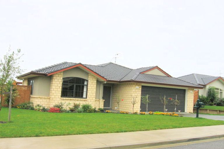 Photo of property in 12 Mary Forgham Drive, Greenhithe, Auckland, 0632