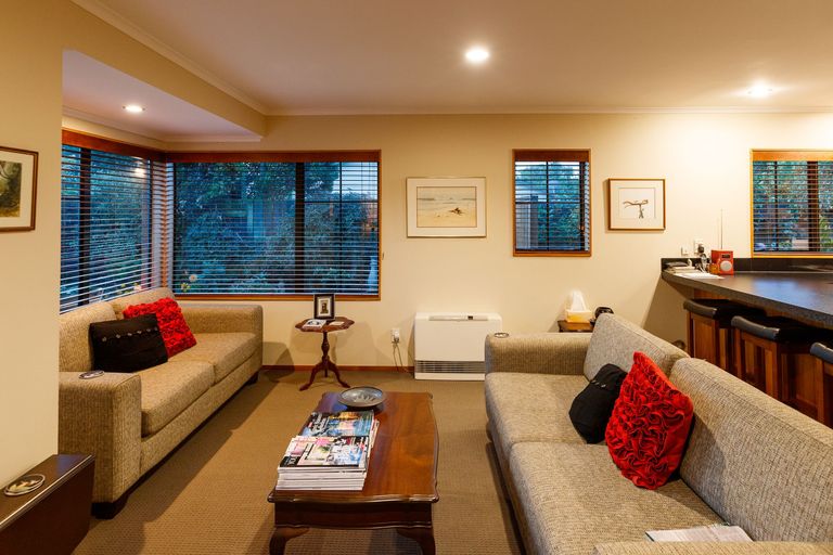 Photo of property in 7a Palm Avenue, Hokowhitu, Palmerston North, 4410