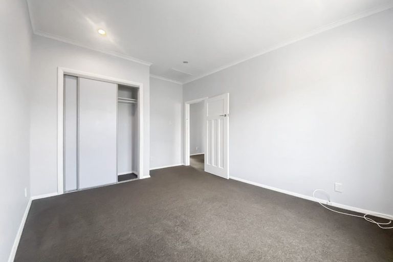 Photo of property in 5 Tarawera Road, Johnsonville, Wellington, 6037