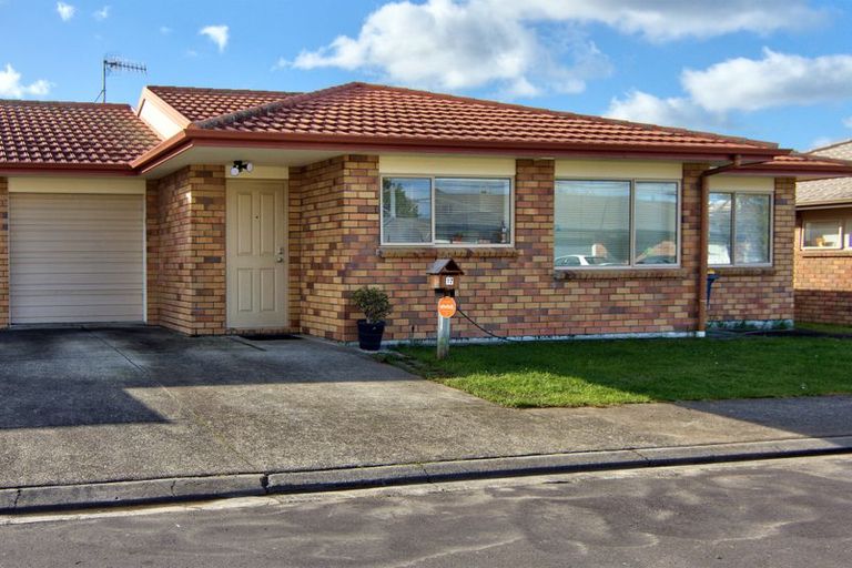 Photo of property in 17 Carlas Way, Ranui, Auckland, 0612