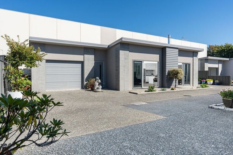 Photo of property in 14d Hartstonge Avenue, Mosgiel, 9024