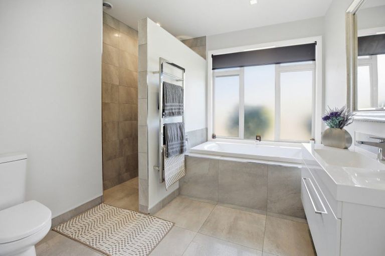 Photo of property in 766a Back Miranda Road, Pukorokoro / Miranda, Thames, 3576